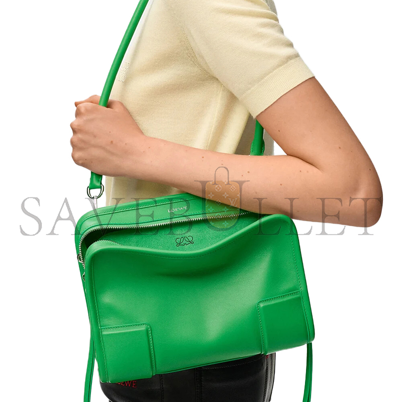 LOEWE SMALL AMAZONA 180 BAG IN SOFT CALFSKIN A039AS0X01 (24.5*18.5*10cm)